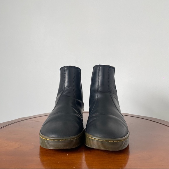 Dr. Martens Harrema Black Leather Unisex Chelsea Boots | US 8 - Picture 2 of 8